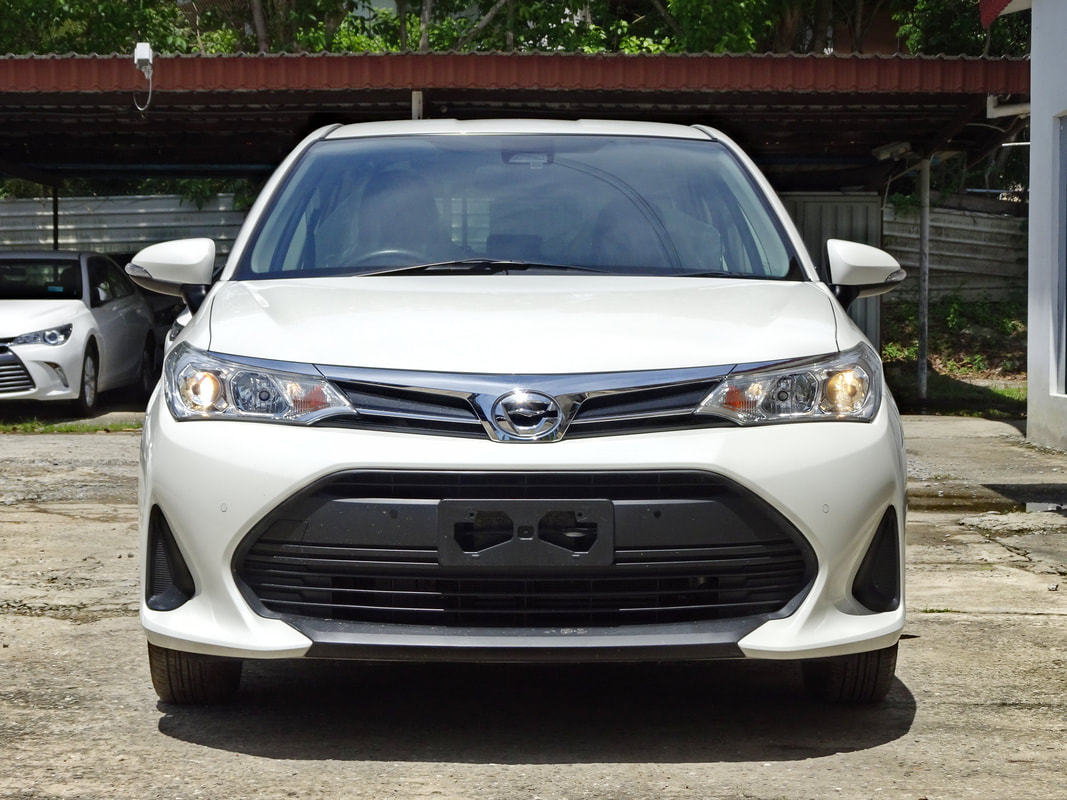 ToyotaAxio_Front